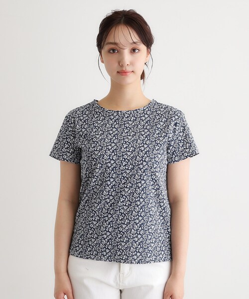 LAURA ASHLEY（ローラアシュレイ）の「【接触冷感／マシンウォッシュ可】スウィート アリッサム柄スムースTシャツ（Tシャツ/カットソー・レディース・ホワイト系1/ライトグリーン系/ネイビー系・40/38）」の16枚目の写真