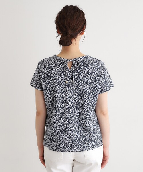 LAURA ASHLEY（ローラアシュレイ）の「【接触冷感／マシンウォッシュ可】スウィート アリッサム柄スムースTシャツ（Tシャツ/カットソー・レディース・ホワイト系1/ライトグリーン系/ネイビー系・40/38）」の18枚目の写真