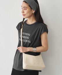 《本革/270g》エンボスモノグラムショルダーバッグ