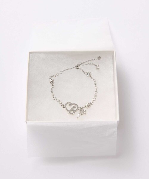 Belle Charme(ベルシャルム)の「【Belle Charme】Crystal Logo Bracelet(ブレスレット・レディース・シルバー・FREE)」の5枚目の写真