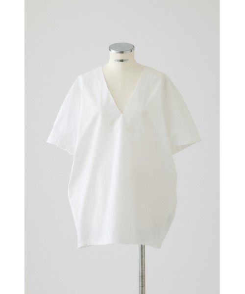 RIM.ARK(リムアーク)の「Gather sleeve v-neck PO(ギャザー スリーブ Vネック プルオーバー)(Tシャツ/カットソー・レディース・ホワイト/ブラック/カーキ・FREE)」の2枚目の写真