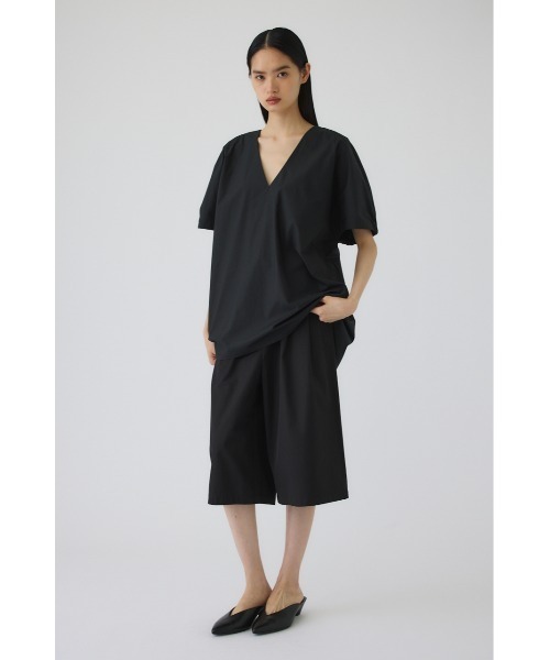 RIM.ARK(リムアーク)の「Gather sleeve v-neck PO(ギャザー スリーブ Vネック プルオーバー)(Tシャツ/カットソー・レディース・ホワイト/ブラック/カーキ・FREE)」の3枚目の写真