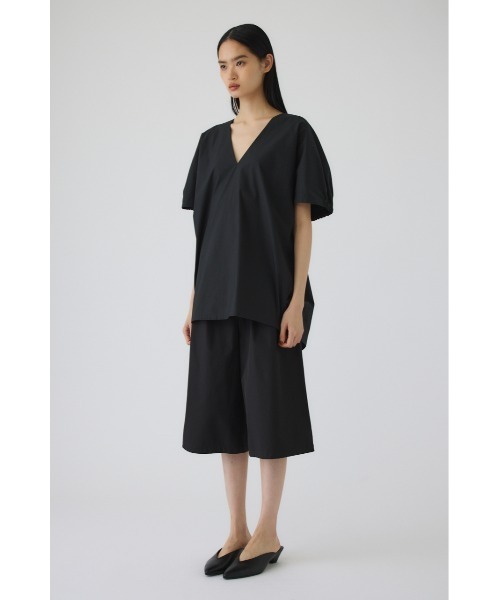 RIM.ARK(リムアーク)の「Gather sleeve v-neck PO(ギャザー スリーブ Vネック プルオーバー)(Tシャツ/カットソー・レディース・ホワイト/ブラック/カーキ・FREE)」の7枚目の写真