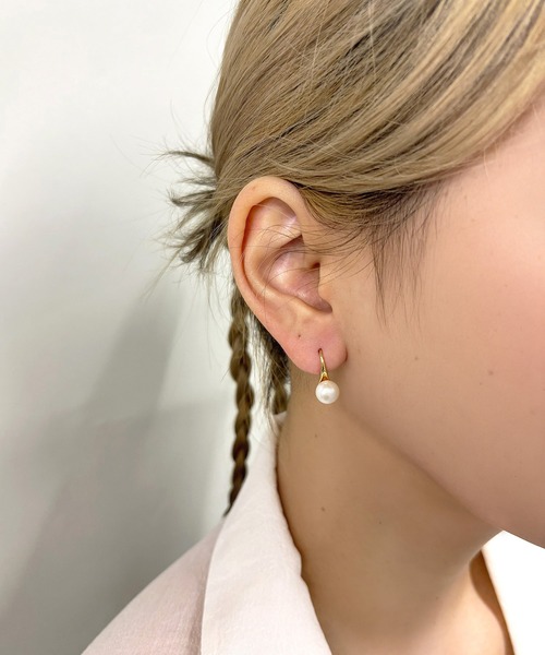 VATSURICA(バツリカ)の「〈VATSURICA〉silver925 / 淡水パール フック ピアス(ピアス(両耳用)・レディース・ゴールド/シルバー・FREE)」の3枚目の写真