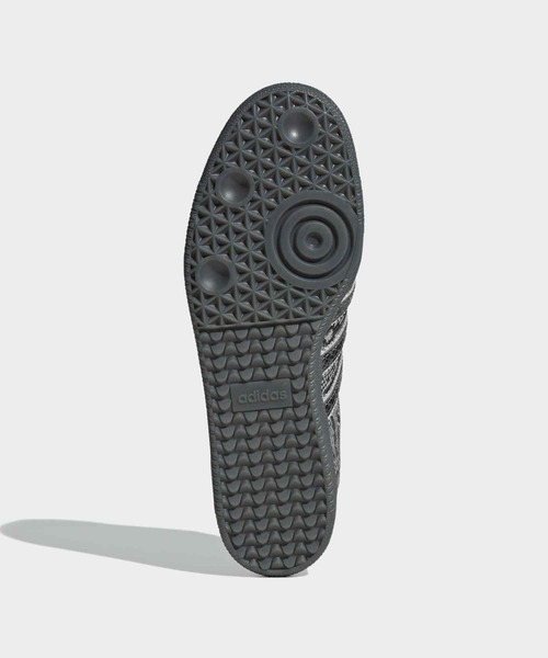 adidas(アディダス)の「サンバ OG / SAMBA OG / アディダスオリジナルス adidas Originals(スニーカー・メンズ・グレー・29.0cm/26.0cm/26.5cm/27.0cm/27.5cm/28.0cm/28.5cm/23.0cm/23.5cm/24.0cm/24.5cm/25.0cm/25.5cm/22.5cm)」の3枚目の写真