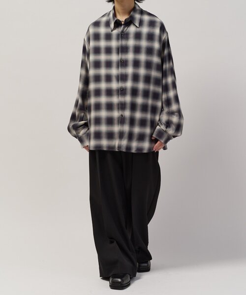 Lui's(ルイス)の「オンブレーチェックシャツ(シャツ/ブラウス・メンズ・ブラック/ネイビー・S/M)」の17枚目の写真