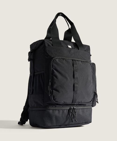 VANS(バンズ)の「WILDER バックパック / Wilder Backpack Black VN000SSDBLK1(バックパック/リュック・メンズ・ブラック・ONE SIZE)」の2枚目の写真