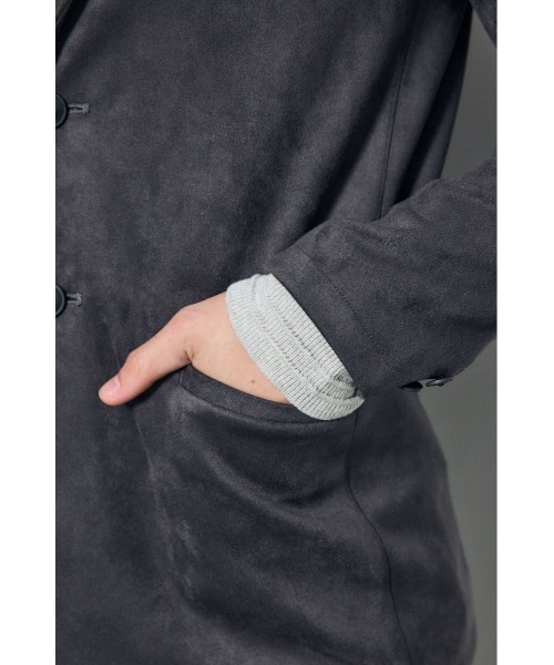AZUL by moussy(アズールバイマウジー)の「【セットアップ対応】薄手フェイクスエードジャケット 秋服 冬服 長袖 タイトシルエット 細見え(テーラードジャケット・メンズ・ブラック/グレー/ダークブラウン・LARGE/MEDIUM)」の7枚目の写真