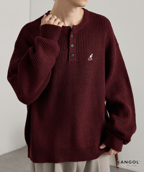 KANGOL(カンゴール)の「KANGOL/カンゴール 別注 ロゴ刺繍 バルキー オーバーサイズ ヘンリーネックニット(ニット/セーター・メンズ・ブラック/ネイビー/グレイッシュベージュ/チャコール/アイボリー/ブラウン系/ワインレッド・M/S/L)」の7枚目の写真