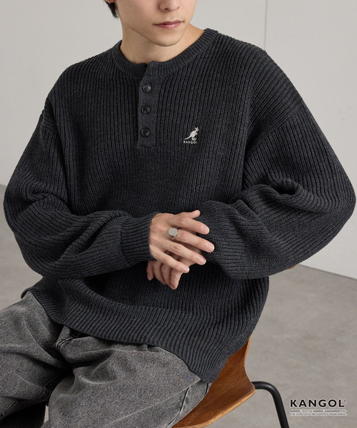 KANGOL(カンゴール)の「KANGOL/カンゴール 別注 ロゴ刺繍 バルキー オーバーサイズ ヘンリーネックニット(ニット/セーター・メンズ・ブラック/ネイビー/グレイッシュベージュ/チャコール/アイボリー/ブラウン系/ワインレッド・M/S/L)」の16枚目の写真