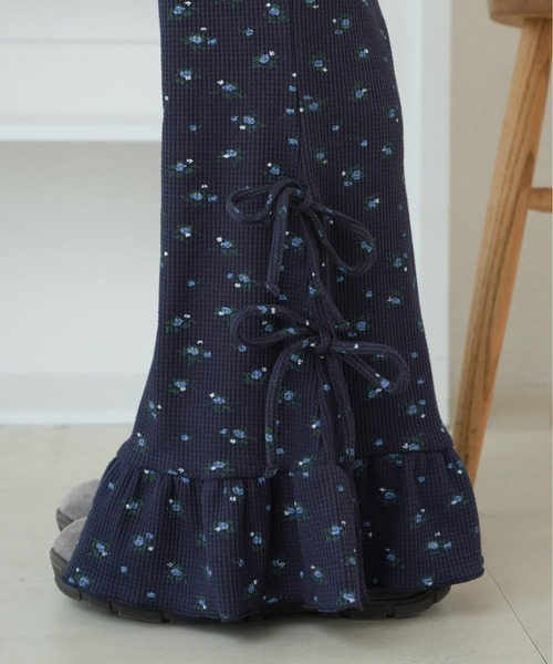 kutir（クティール）の「リボンワッフルフレアパンツ（その他パンツ・レディース・ブラウン/ネイビー/オートミール/ブラック/ブラック系その他/グレー/アイボリー/ダークブルー・SMALL/MEDIUM）」の8枚目の写真