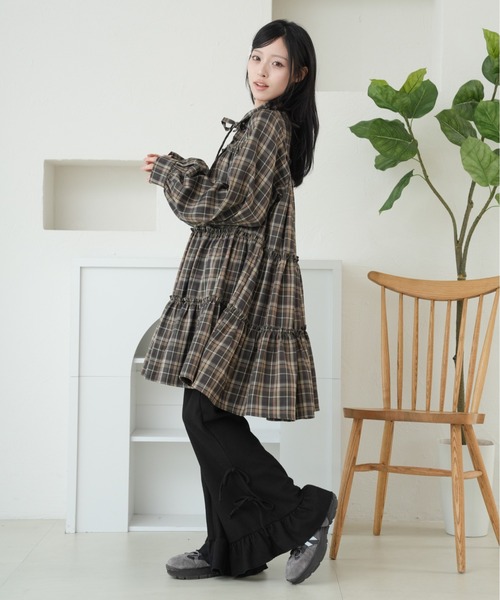 kutir（クティール）の「リボンワッフルフレアパンツ（その他パンツ・レディース・ブラウン/ネイビー/オートミール/ブラック/ブラック系その他/グレー/アイボリー/ダークブルー・SMALL/MEDIUM）」の17枚目の写真