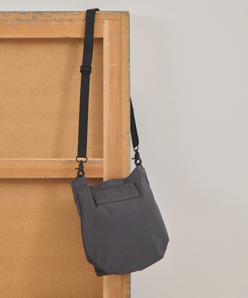 THE NORTH FACE PURPLE LABEL(ザ ノースフェイス パープルレーベル)の「【THE NORTH FACE PURPLE LABEL/ザ・ノース・フェイス パープルレーベル】Mountain Wind Multi Bag/マウンテン ウィンド マルチバッグ/通勤/軽量(ショルダーバッグ・レディース・セージグリーン/グレー/ブラック・FREE)」の8枚目の写真