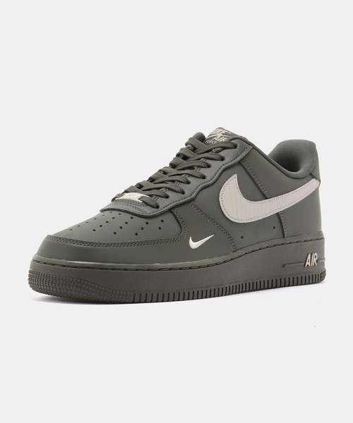 NIKE(ナイキ)の「NIKE AIR FORCE 1 '07 IV5732-001(スニーカー・メンズ・チャコールグレー・26cm/27cm/26.5cm/28.5cm/28cm/27.5cm)」の2枚目の写真