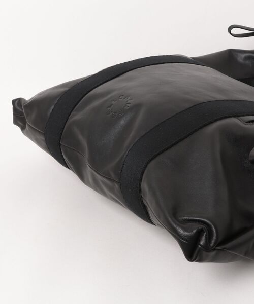 ALLSAINTS(オールセインツ)の「KIT LEATHER BACKPACK | KIT レザー バックパック(バックパック/リュック・メンズ・ブラック・ONE SIZE)」の10枚目の写真