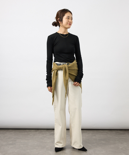 VERMEIL par iena(ヴェルメイユパーイエナ)の「INSCRIRE アンスクリア Wool Fraise Zip up Tee(Tシャツ/カットソー・レディース・ブラック・FREE)」の2枚目の写真
