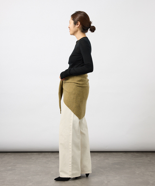 VERMEIL par iena(ヴェルメイユパーイエナ)の「INSCRIRE アンスクリア Wool Fraise Zip up Tee(Tシャツ/カットソー・レディース・ブラック・FREE)」の3枚目の写真
