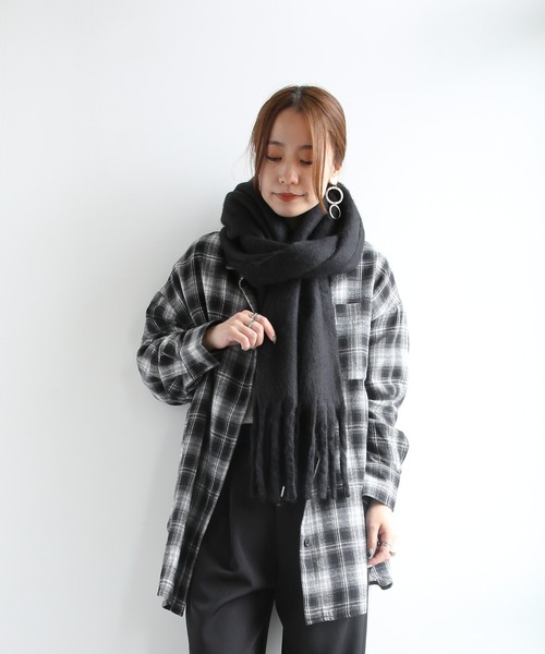 and it_(アンドイット)の「秋に似合うベーシックオーバーチェックシャツ(シャツ/ブラウス・レディース・ブラック・M)」の12枚目の写真