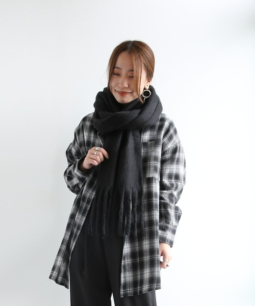 and it_(アンドイット)の「秋に似合うベーシックオーバーチェックシャツ(シャツ/ブラウス・レディース・ブラック・M)」の13枚目の写真