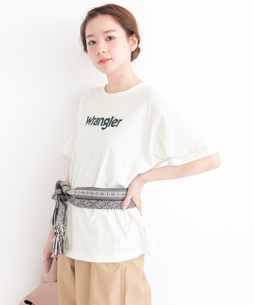 Wrangler（ラングラー）の「 UR Wrangler×URBAN RESEARCH　別注BIGロゴTシャツ（Tシャツ/カットソー・レディース・ネイビー/ホワイト系その他・FREE）」の4枚目の写真