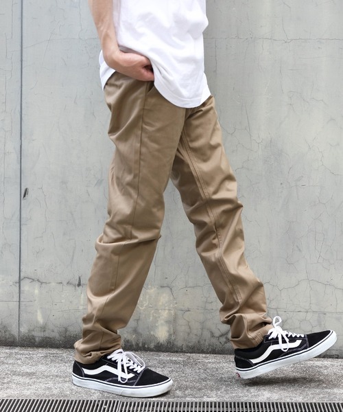 ８(eight)（エイト）の「カラーストレートチノパン（チノパンツ・メンズ・ネイビー/ベージュ/カーキ/ブラック/ホワイト/キャメル/グレー/ブラウン/ダークグリーン・MEDIUM/X-LARGE/LARGE/SMALL/XX-LARGE）」の4枚目の写真