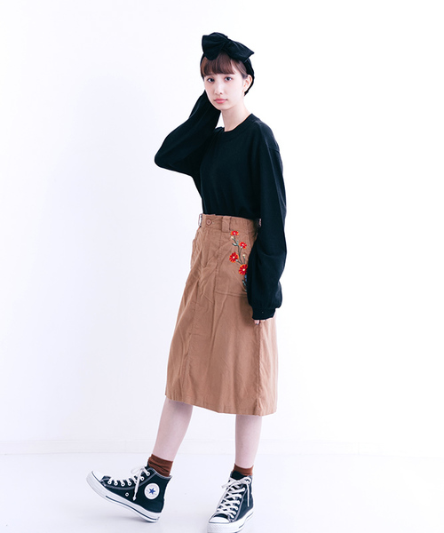 MERLOT（メルロー）の「コーデュロイ調フラワー刺繍スカート1201（スカート・レディース・ブラック/ネイビー/キャメル/ワイン・FREE）」の13枚目の写真