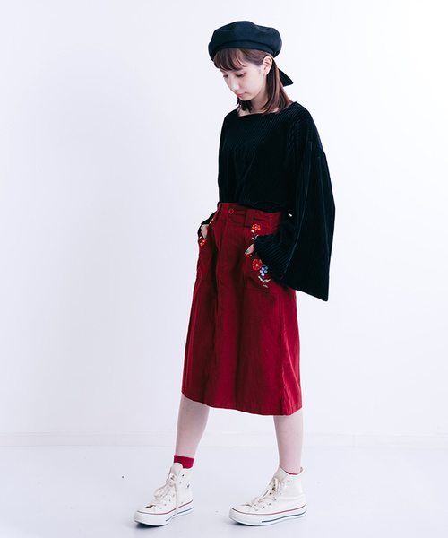 MERLOT（メルロー）の「コーデュロイ調フラワー刺繍スカート1201（スカート・レディース・ブラック/ネイビー/キャメル/ワイン・FREE）」の15枚目の写真