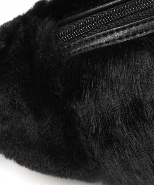 BAYFLOW（ベイフロー）の「フェイクファーボディーBAG（ボディ