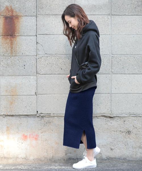 Girly Doll（ガーリードール）の「ハイウエスト スリット リブ ニットスカート（スカート・レディース・ライトグレー/ブラック/ネイビー/カーキ/キャメル/ダークグレー/ボルドー/ブラウン・M/L）」の7枚目の写真