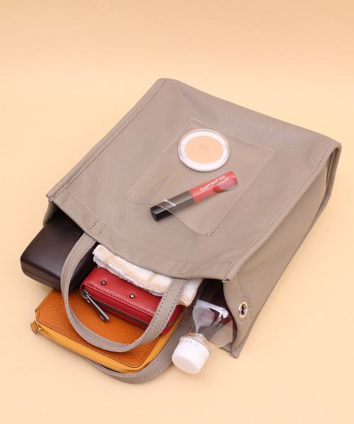 Beau're(ヴュレ)の「BEAURE ヴュレ カウレザー × クリアポケット 2WAY ミニ トートバッグ(トートバッグ・レディース・ブラック/グレー/イエロー/キャメル・FREE)」の11枚目の写真