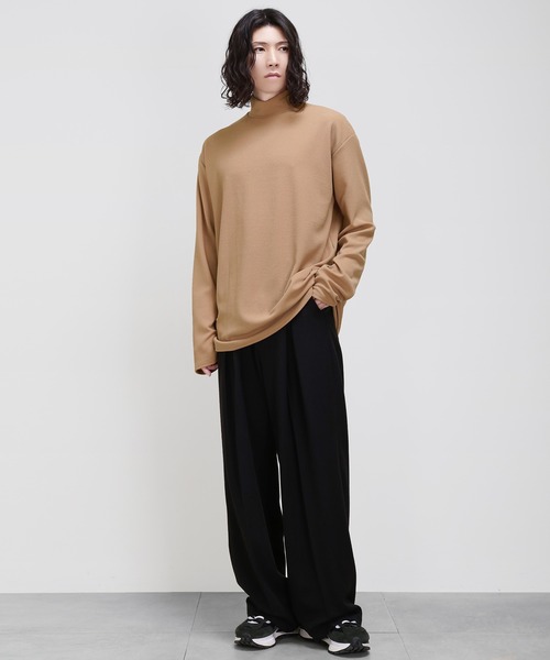 minsobi（ミンソビ）の「ハイネックカットソー（Tシャツ/カットソー・メンズ・ホワイト/チャコールグレー/ブラック/ベージュ/ネイビー/ブルー/ワインレッド/クリーム・ONE SIZE）」の4枚目の写真