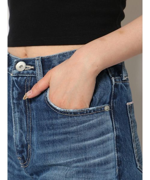 GYDA（ジェイダ）の「セルヴィッチワイドデニムパンツ（デニムパンツ・レディース・ライトブルー/ブルー・SMALL/MEDIUM/X-SMALL）」の12枚目の写真