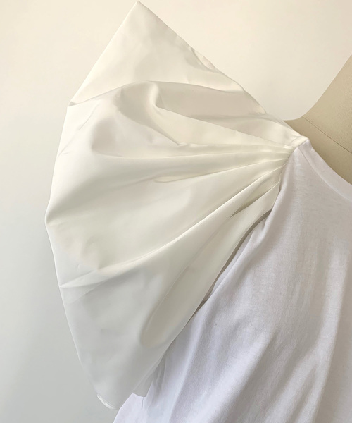 Narcissus（ナルシス）の「【cheap!!by vaNite】アシンメトリパフＴシャツ（Tシャツ/カットソー・レディース・ホワイト/ブラック・FREE）」の17枚目の写真