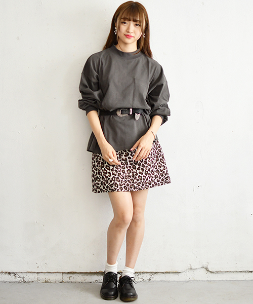 PairPair（ペアペア）の「ヘビーウェイトポケット付きロングＴシャツ（Tシャツ/カットソー・レディース・ベージュ/オフホワイト/モカ/スミクロ・FREE）」の7枚目の写真