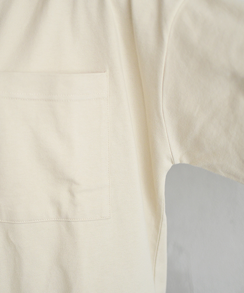 PairPair（ペアペア）の「ヘビーウェイトポケット付きロングＴシャツ（Tシャツ/カットソー・レディース・ベージュ/オフホワイト/モカ/スミクロ・FREE）」の8枚目の写真