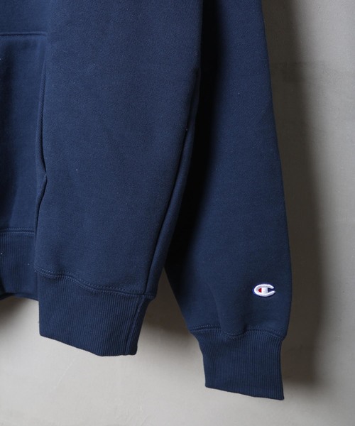 Champion(チャンピオン)の「【CHAMPION/チャンピオン】サガラワッペン付き ビッグシルエット ロゴプルオーバーパーカー ユニセックスサイジング C3-E127(パーカー・メンズ・ネイビー/ブラック/ホワイト・X-LARGE/MEDIUM/LARGE)」の13枚目の写真
