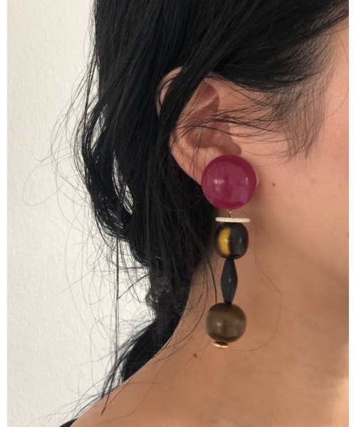 TODAYFUL（トゥデイフル）の「アソートアクリルイヤリング（イヤリング・レディース・カーキ/ピンク・FREE）」の4枚目の写真