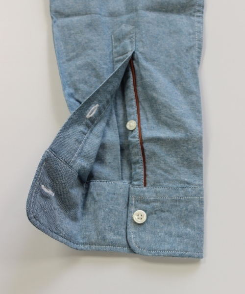 JOURNAL STANDARD（ジャーナルスタンダード）の「レザーパイピングシャンブレーレギュラーカラーシャツ #●（シャツ/ブラウス・メンズ・ホワイト/ブルー/ネイビー・MEDIUM/SMALL/LARGE）」の8枚目の写真