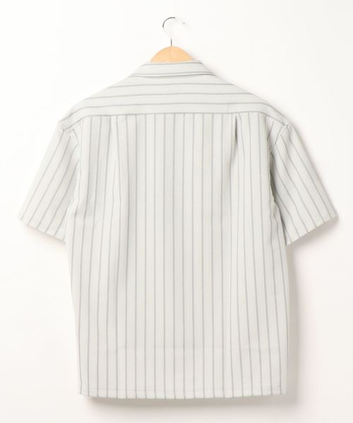 LOWRYS FARM(ローリーズファーム)の「REFLAXストライプS/S 886184(シャツ/ブラウス・メンズ・ネイビー/オフホワイト・MEDIUM/LARGE)」の5枚目の写真