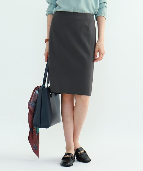 INDIVI（インディヴィ）の「[L]【UV】マルチシャークタイトスカート（スーツスカート・レディース・チャコール/ベージュ系その他6・12/15 /13/17）」の2枚目の写真