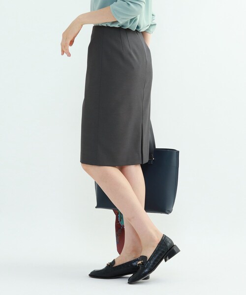 INDIVI（インディヴィ）の「[L]【UV】マルチシャークタイトスカート（スーツスカート・レディース・チャコール/ベージュ系その他6・12/15 /13/17）」の13枚目の写真