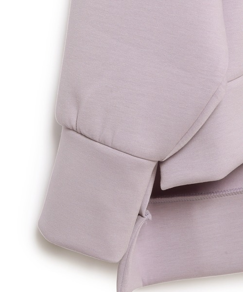 ADAM ET ROPE'(アダムエロペ)の「ダンボールサイドスリットパーカー(パーカー・レディース・ラベンダー/サックスブルー/オリーブ・FREE)」の17枚目の写真