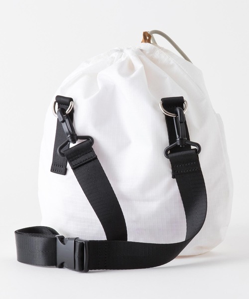 OUTDOOR PRODUCTS(アウトドアプロダクツ)の「ENCANTO SHOULDER 111103 巾着バッグ ショルダーバッグ ブランドロゴ(ショルダーバッグ・レディース・オレンジ/ホワイト/ピンク/ブラック/ブルー・FREE)」の10枚目の写真