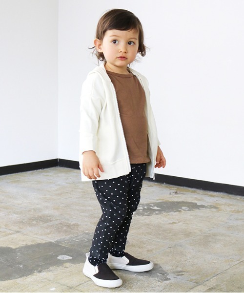 quoti use fith（クゥオティ　ユース　フィス）の「ベビーウェーブ ワイドパーカー（パーカー・キッズ・アイボリー/カーキ/ベージュ・100/80/130/110/90/120）」の4枚目の写真