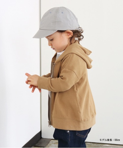 quoti use fith（クゥオティ　ユース　フィス）の「ベビーウェーブ ワイドパーカー（パーカー・キッズ・アイボリー/カーキ/ベージュ・100/80/130/110/90/120）」の8枚目の写真