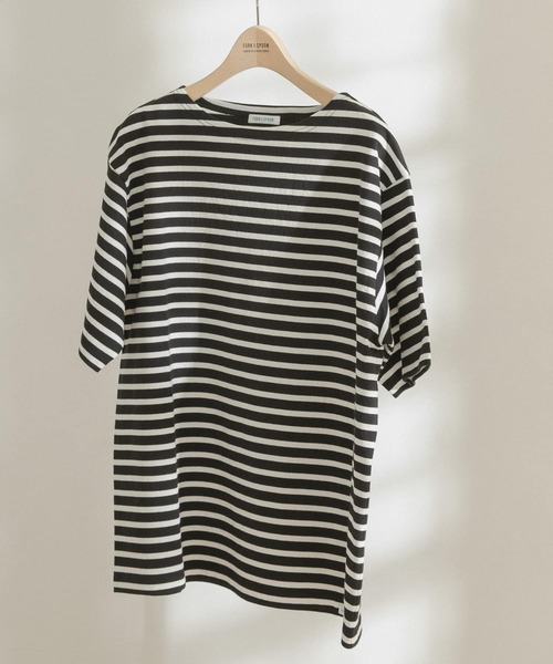 FORK&SPOON（フォークアンドスプーン）の「FORK&SPOON　ボートネックボーダーショートスリーブTシャツ（Tシャツ/カットソー・メンズ・ブルー系その他/ピンク系その他/ベージュ系その他/イエロー系その他/ブラック系その他/ホワイト系その他・4/5）」の3枚目の写真