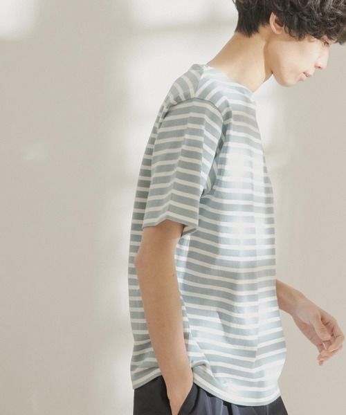 FORK&SPOON（フォークアンドスプーン）の「FORK&SPOON　ボートネックボーダーショートスリーブTシャツ（Tシャツ/カットソー・メンズ・ブルー系その他/ピンク系その他/ベージュ系その他/イエロー系その他/ブラック系その他/ホワイト系その他・4/5）」の5枚目の写真