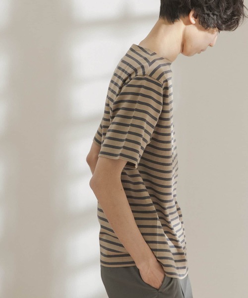 FORK&SPOON（フォークアンドスプーン）の「FORK&SPOON　ボートネックボーダーショートスリーブTシャツ（Tシャツ/カットソー・メンズ・ブルー系その他/ピンク系その他/ベージュ系その他/イエロー系その他/ブラック系その他/ホワイト系その他・4/5）」の13枚目の写真