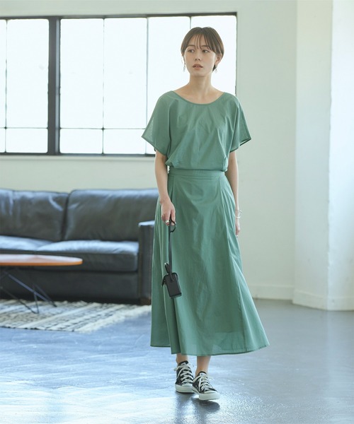 titivate(ティティベイト)の「前後2wayカシュクールワンピース(ワンピース・レディース・ブラック/パープル/グリーン/キャメル/グレイッシュベージュ・S/M/L)」の11枚目の写真