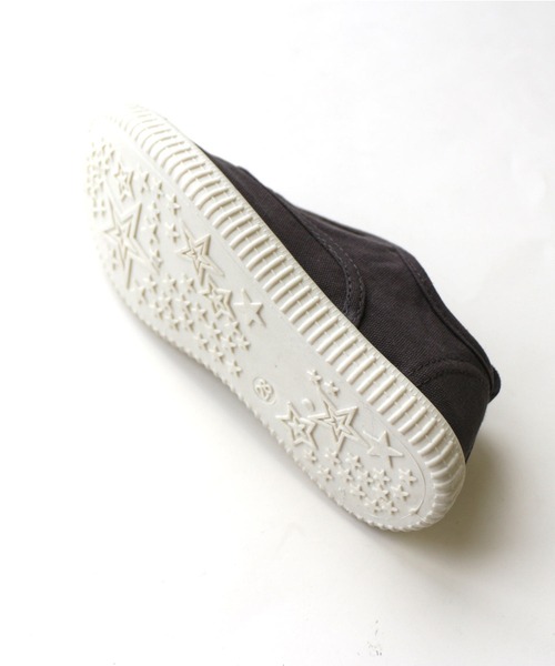 AmiAmi（アミアミ）の「キッズスリッポンスニーカー（スニーカー・キッズ・チャコールグレー/ピンク/グレイッシュベージュ・14.5㎝/15cm/16cm/17cm/18cm/19cm/20cm/21cm/16.5cm/18.5cm）」の20枚目の写真